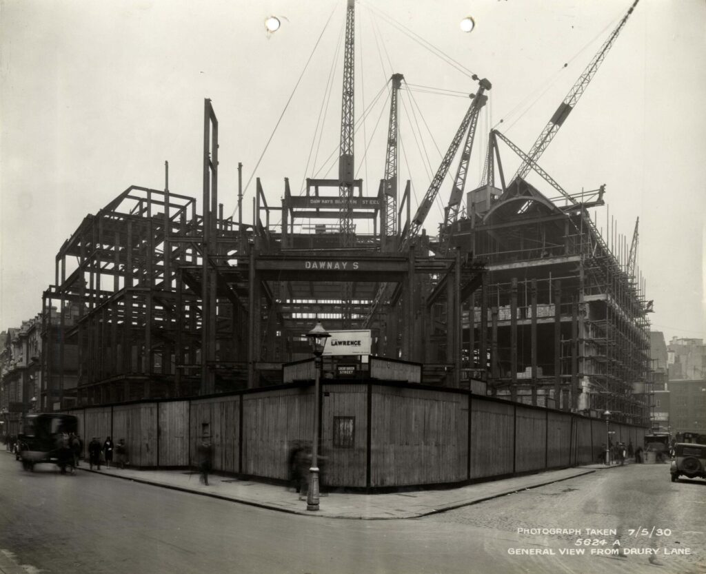 towerscaffoldfromdrurylane2ndmay1930110 - 60 Great Queen Street